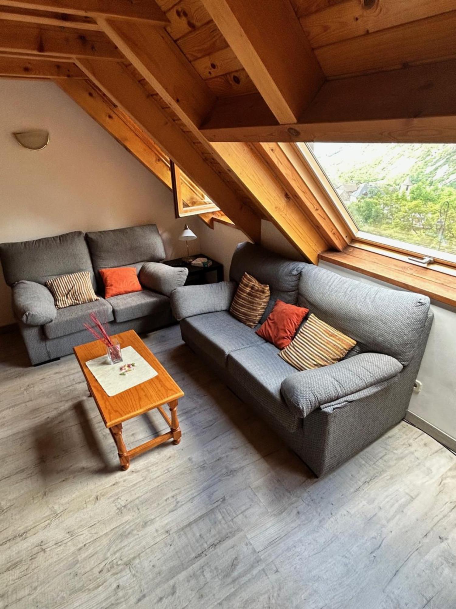 Apartaments Arenys De Boi Bohí Pokoj fotografie