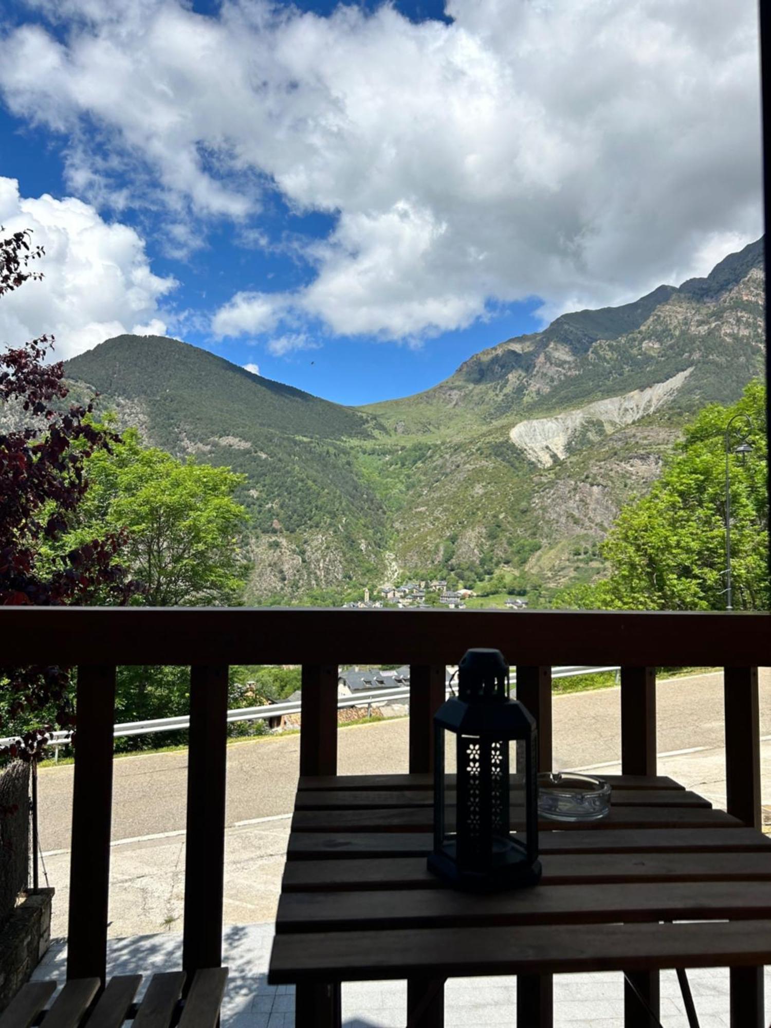Apartaments Arenys De Boi Bohí Pokoj fotografie